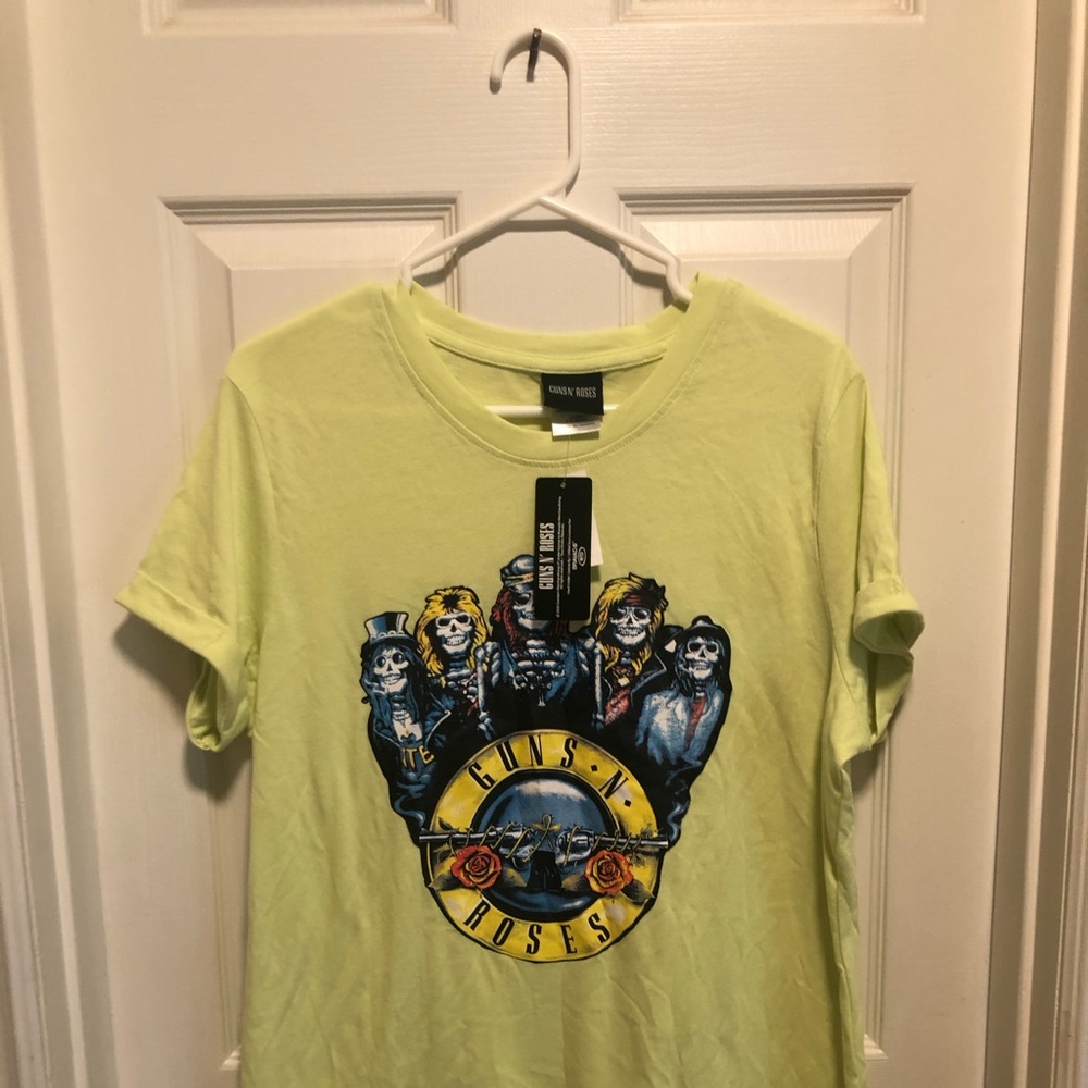 🌸2 for 20- Guns n Roses T-Shirt